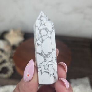 White Howlite Crystal Tower C